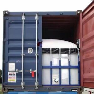 Netapack-sıvı yük taşımacılığı ürünleri-mavi konteyner içinde taşınan flexitank